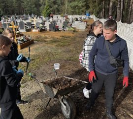 380125786_1033955507849700_1162629051919583197_n