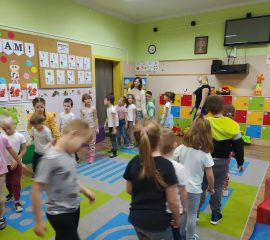 370100847_355986190354868_434615636142281897_n