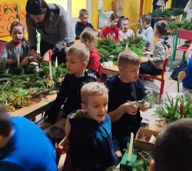 370100072_916444876786899_4596061961858013160_n