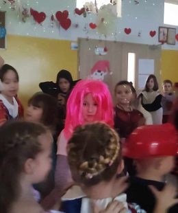 received_1836766750085354